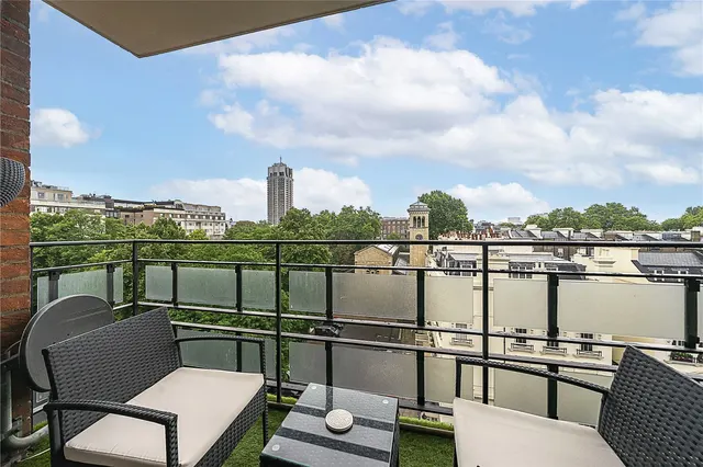 Photo 2 — Ennismore Gardens, London, SW7