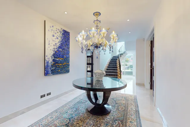 Fairholme Gardens, London, N3, photo 3