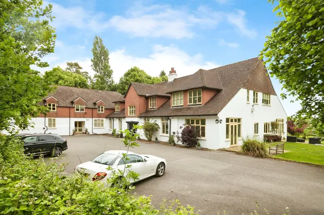 Brantridge Lane, Staplefield, RH17, photo 3