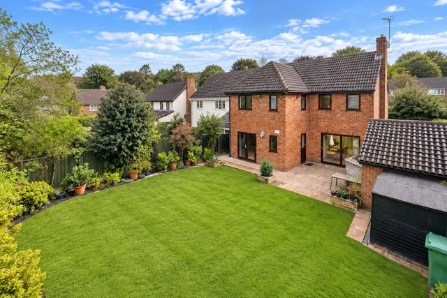 Kincardine Drive, Bletchley, photo 1
