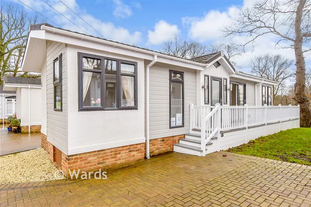 Meadow Gardens, Biddenden, TN27, photo 1