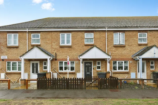 Lovelock Terrace, Gosport, photo 1