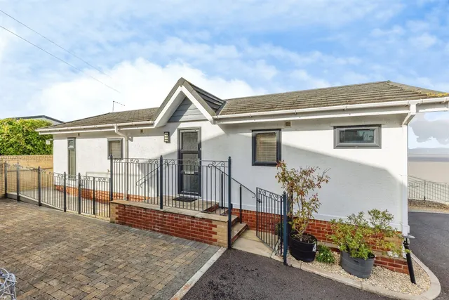 Coast Road, Walton Bay, BS21, photo 1
