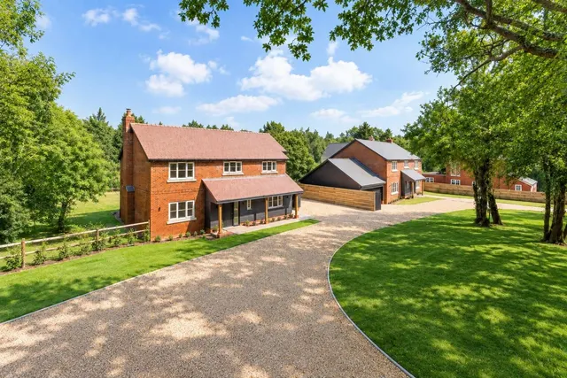 Little London Road, Silchester, RG7, photo 1
