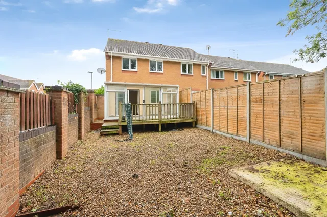 Collen Close, Chippenham, SN14, photo 3
