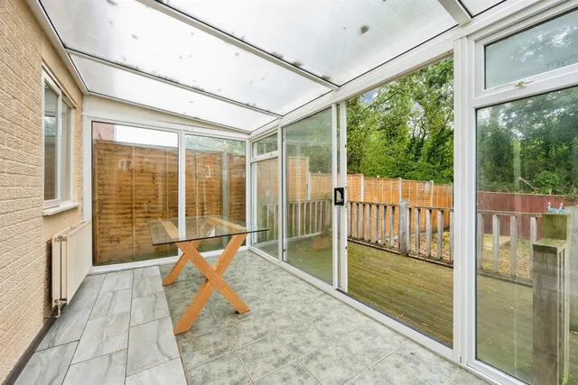 Collen Close, Chippenham, SN14, photo 2