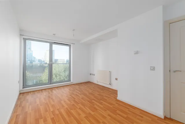 Newport Avenue, London, E14, photo 2