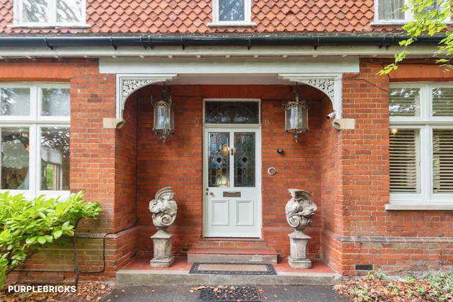 London Road, Camberley, GU15, photo 3