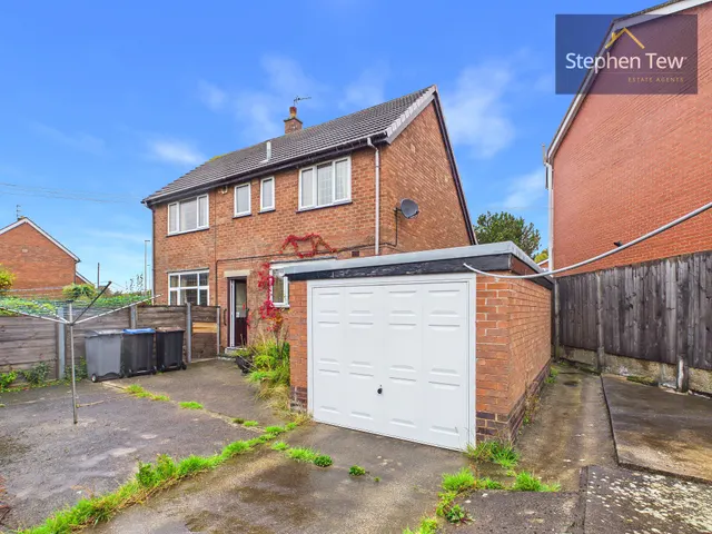 Holbeck Avenue, Blackpool, FY4, photo 1