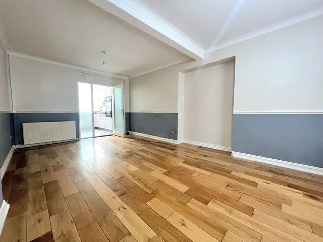 Pleasant View PONTYPRIDD, CF37, photo 2