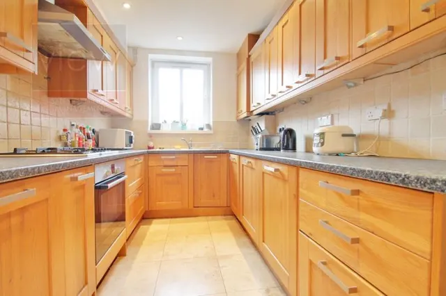 Tabard Garden Estate, London SE1 1YX, photo 1