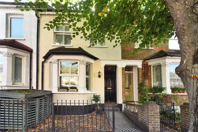 Tharp Road, Wallington, SM6, photo 1