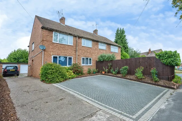 Oakenshaw Road, Redditch, photo 1