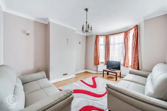 Photo 2 — Endsleigh Road, Southall, Greater London, UB2 5QN