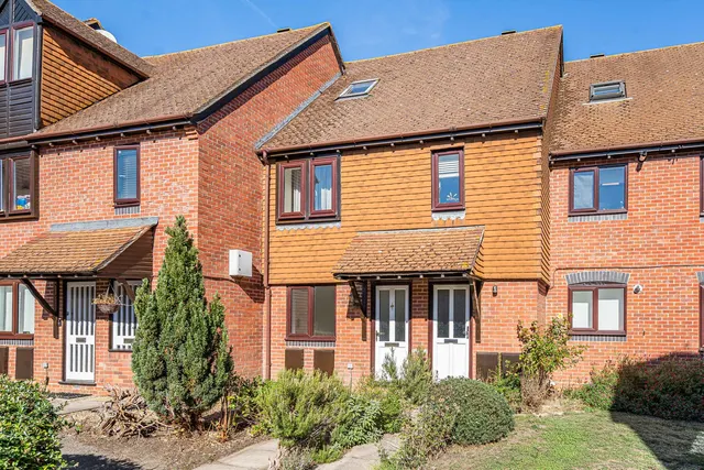 Wey Road, Godalming, GU7, photo 1