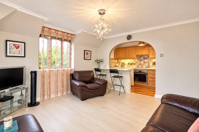 Brooklyn Road, Woking, GU22, photo 2