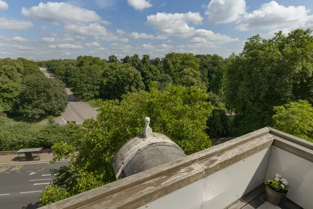 Photo 2 — Palace Gate, Kensington, London