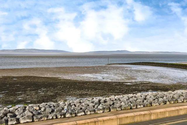Marine Road East, Morecambe, LA4, photo 2