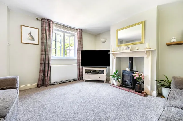 High Street, West Meon, GU32, photo 2
