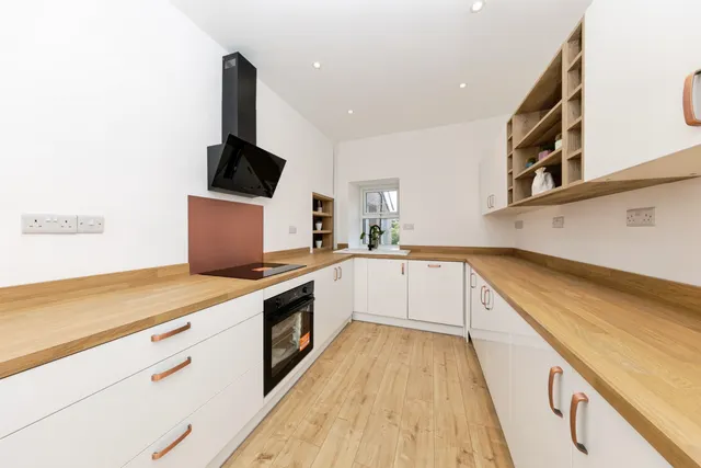Heol Y Bryn, Llanelli, SA14, photo 2