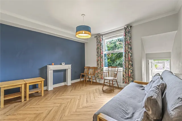 Stanley Road, Teddington, TW11, photo 3