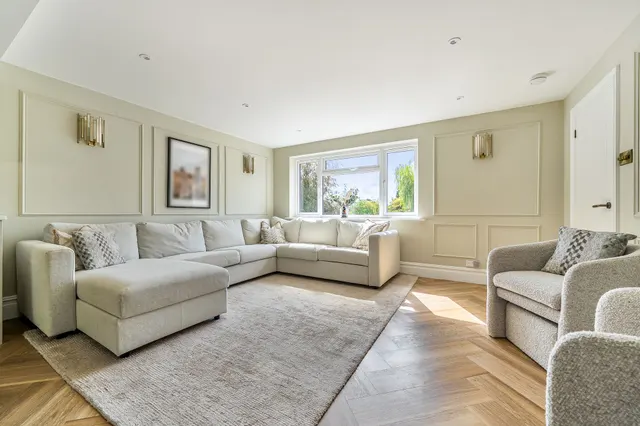 Elmleigh, Midhurst, GU29, photo 2