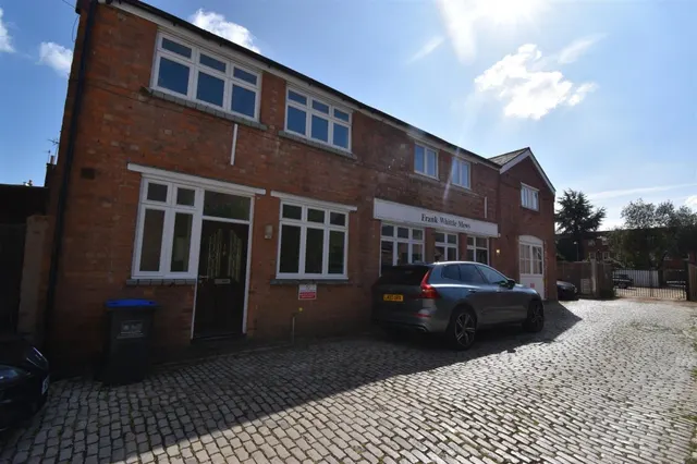 Clinton Street, Leamington Spa, photo 1
