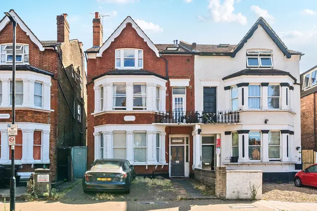 Photo 2 — Oakdale Road, Streatham, London, SW16