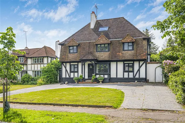 Lancaster Avenue, Hadley Wood, EN4 0ET, photo 1