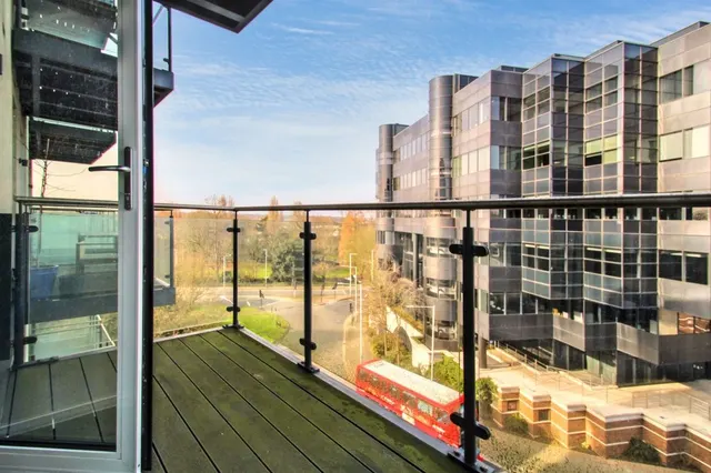 Harefield Road, UB8, photo 1