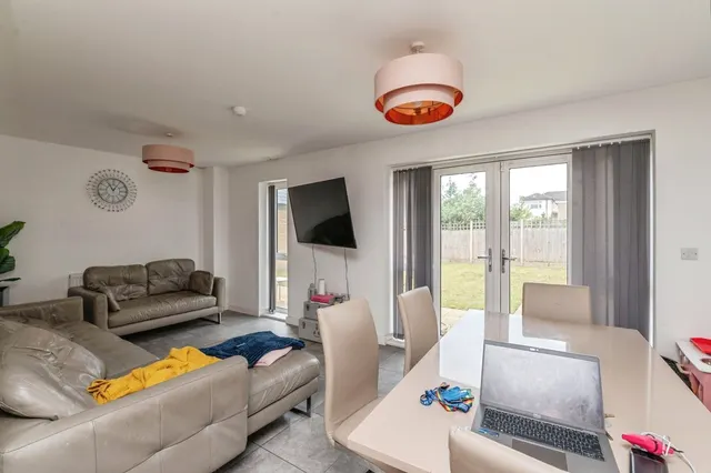 Devonshire Close, Grays, RM20, photo 3