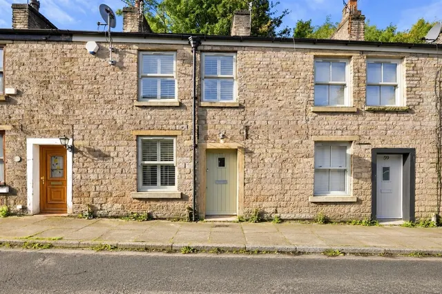 Water Street, Bollington, photo 1
