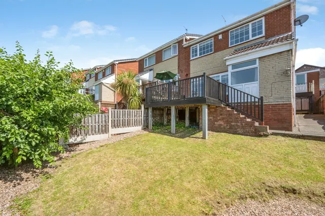 Photo 3 — Kendal Crescent, Conisbrough, Doncaster