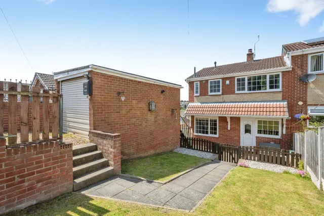 Kendal Crescent, Conisbrough, Doncaster, photo 1