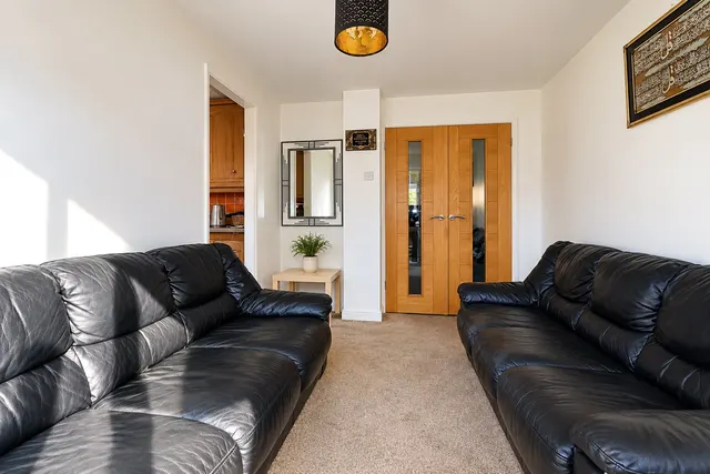 Merrivale Gardens, Woking, GU21, photo 3