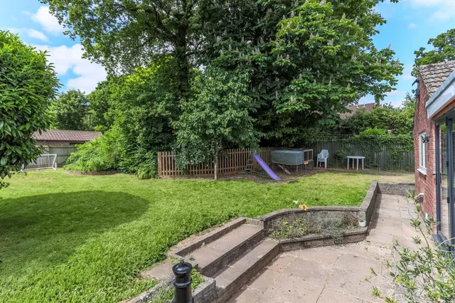 Gwernrhuddi Road, Cardiff, CF23, photo 3