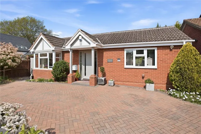 Winston Close, Stratford-upon-Avon, Warwickshire, CV37, photo 1