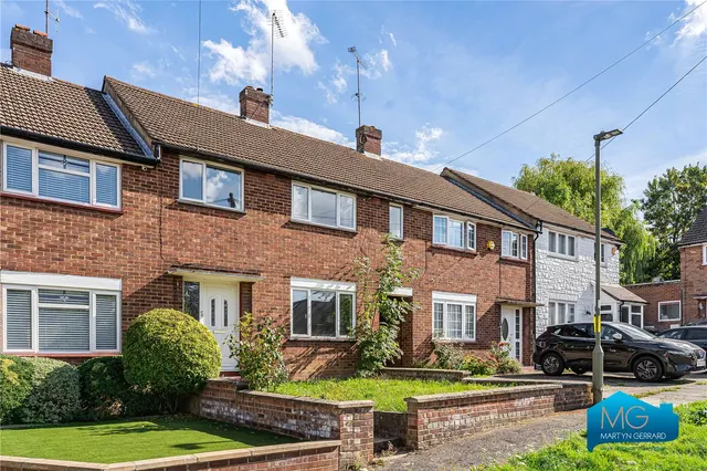 Norbury Grove, Mill Hill, NW7, photo 1