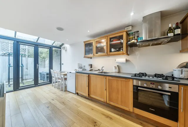 Photo 3 — Brookwood Road, London, SW18 5DD
