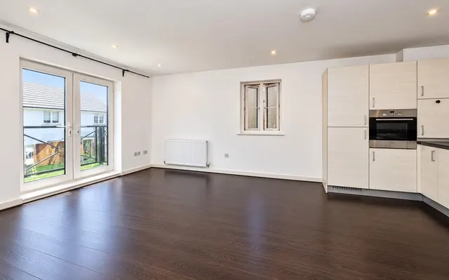 Blenheim Square, Epping, CM16, photo 1
