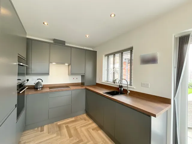 Higher Croft Drive, Crewe, CW1, photo 2