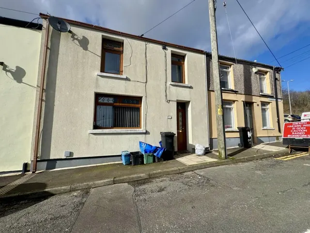 Overton Street, Dowlais, CF48, photo 1