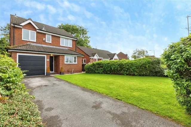 Browns Road, Bradley Fold, BL2, photo 1