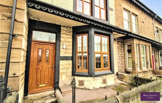 Pontefract Road, Barnsley, photo 1