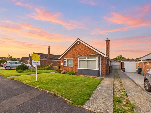 Kaybourne Crescent, Churchdown, GL3, photo 1