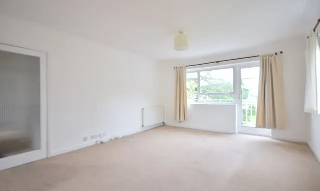 Photo 3 — Rosebank, Epsom, KT18