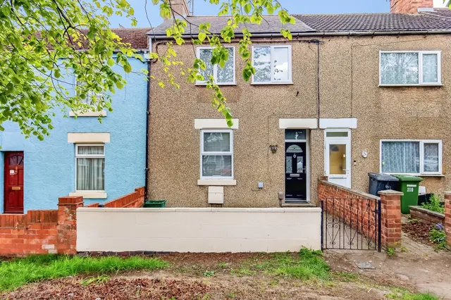 Station Road, Irchester, Wellingborough, photo 1