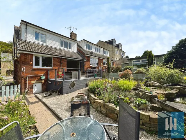 Toothill Bank, Brighouse, HD6, photo 1