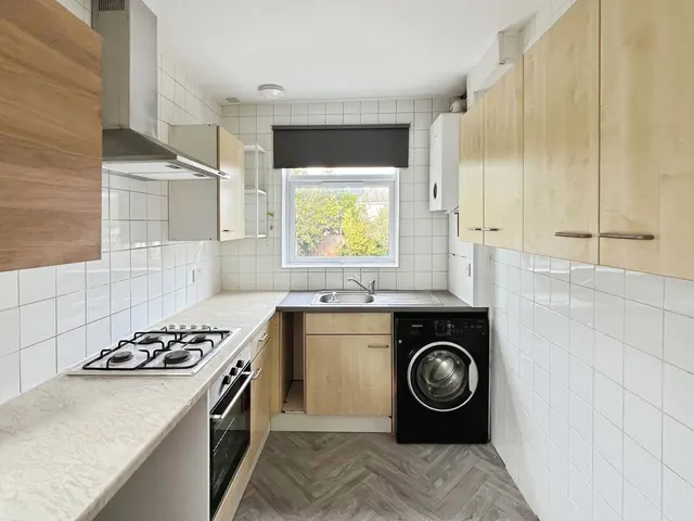 Worple Close, Harrow, HA2, photo 3