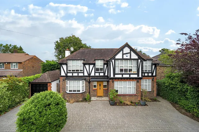 Highfield Road, BR7, photo 1